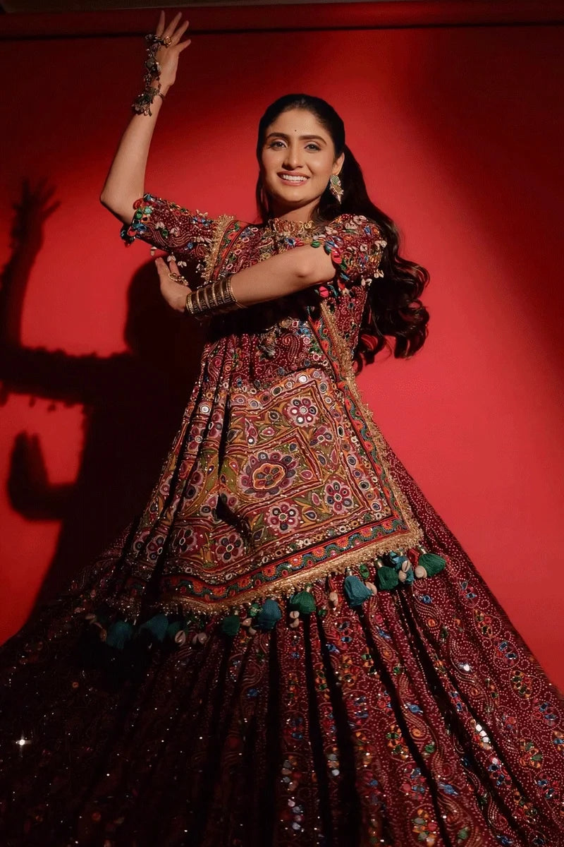 Gujarati Singer Gita Rabari Heavy Flair Ghagra Choli