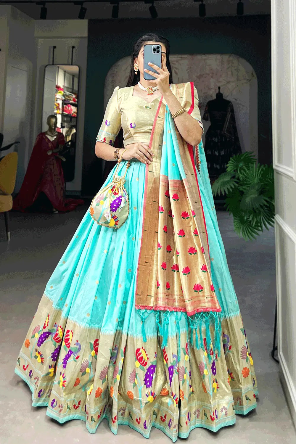 Latest Gujarati Navratri Lehenga Choli Online