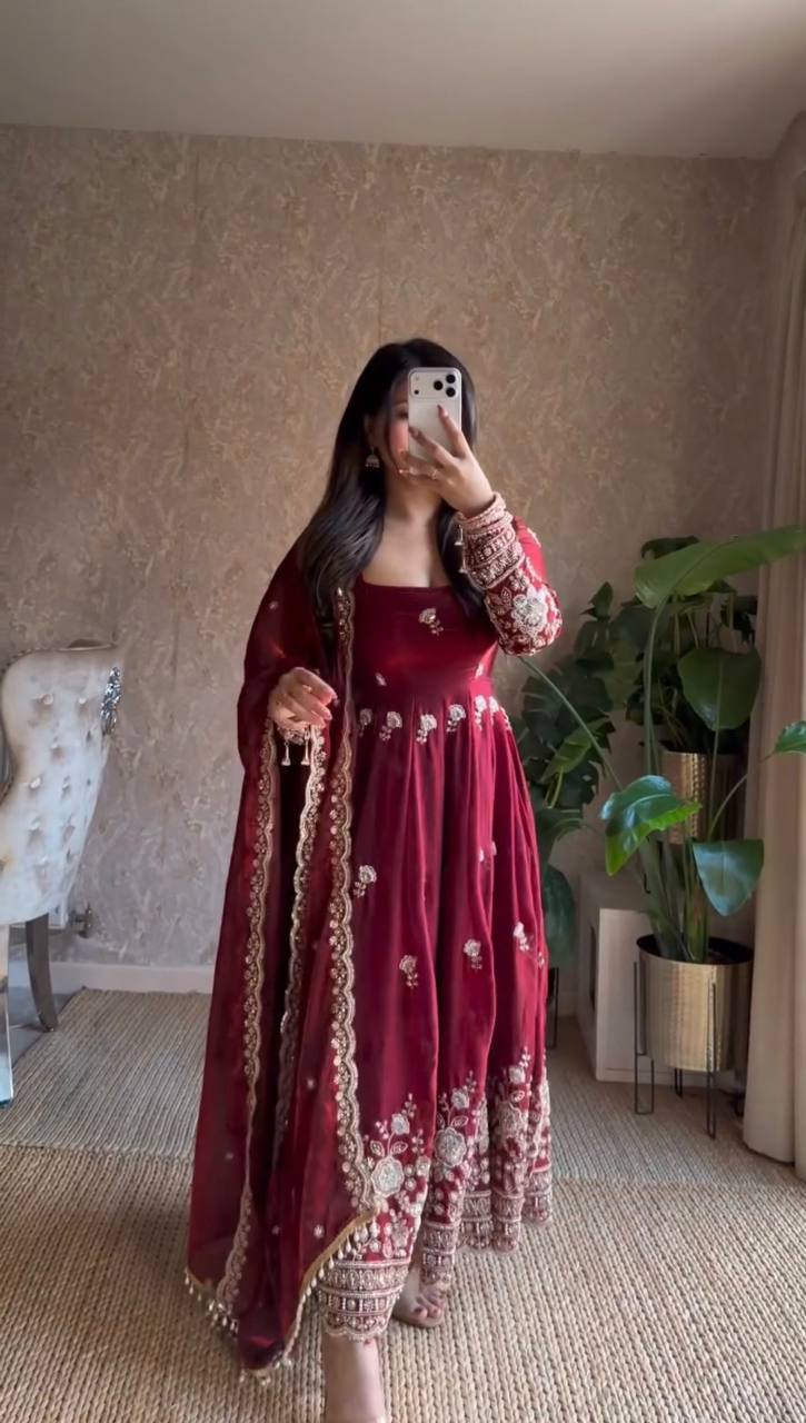 Serelina Fendy Silk Anarkali Set