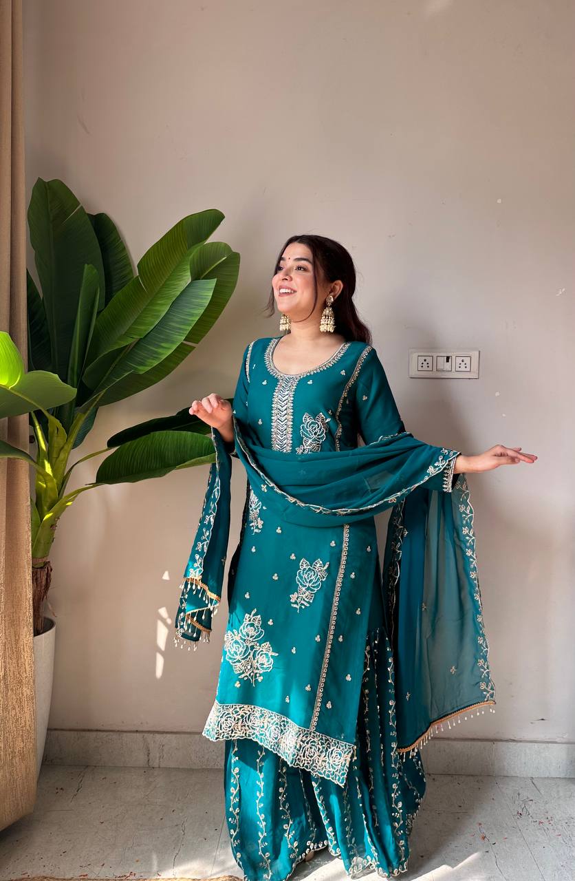 Aafreen Noor Gharara Set