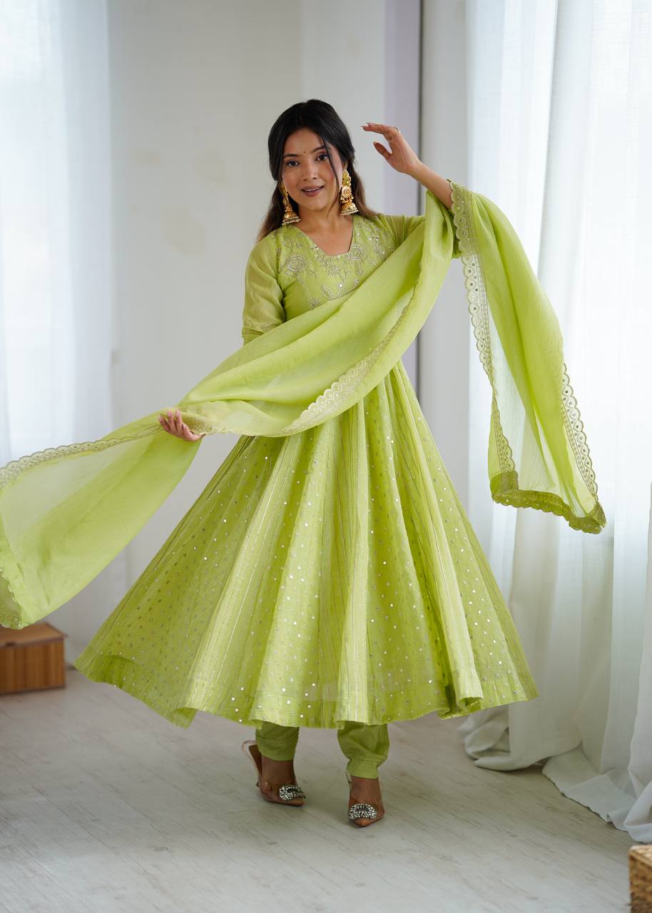 Ravelya Roman Silk Flair Suit Set