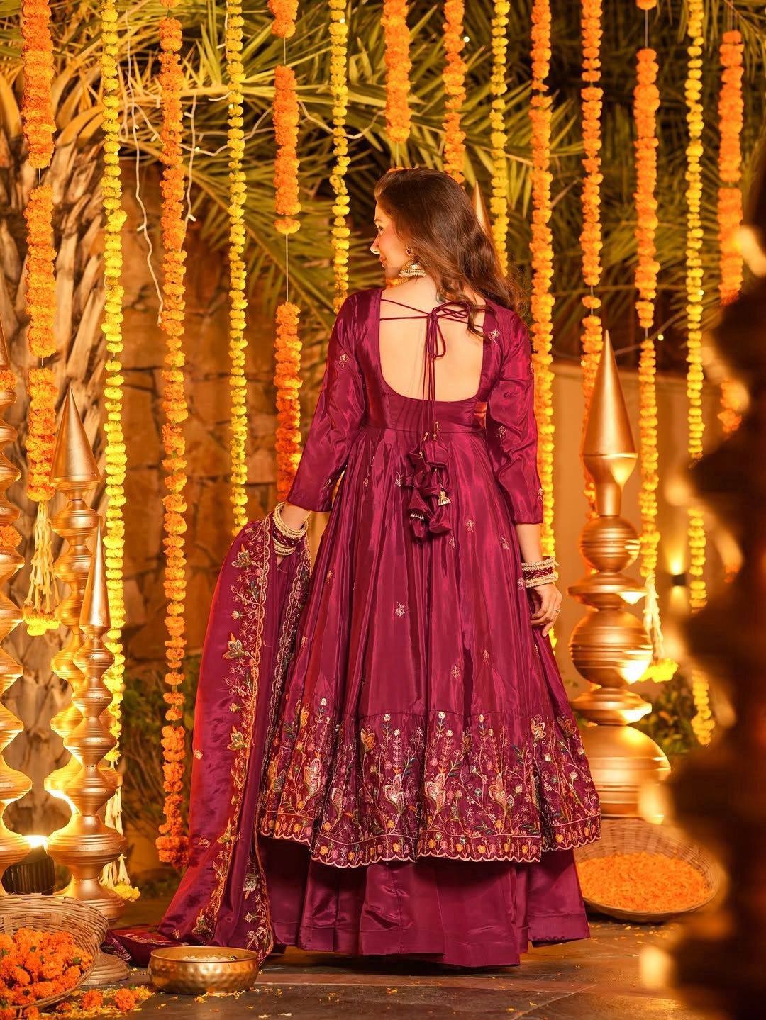 Parvaneh Gul Suit Set
