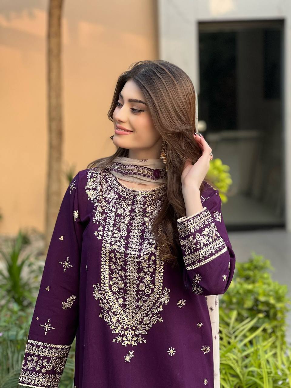 Kiara Faux Georgette Elegance Suit Set