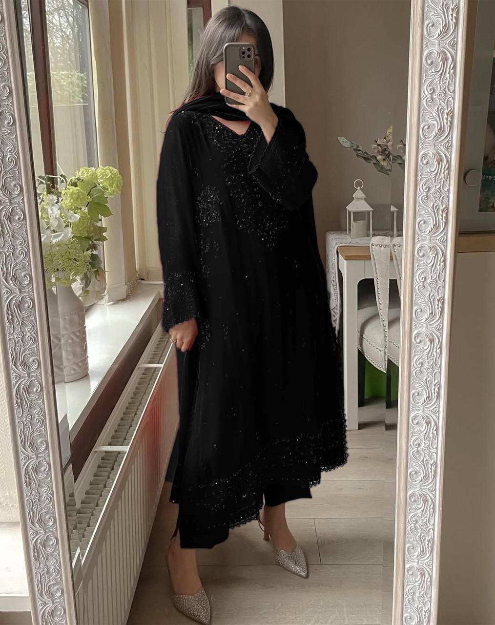 Velrisa Elan Suit Set