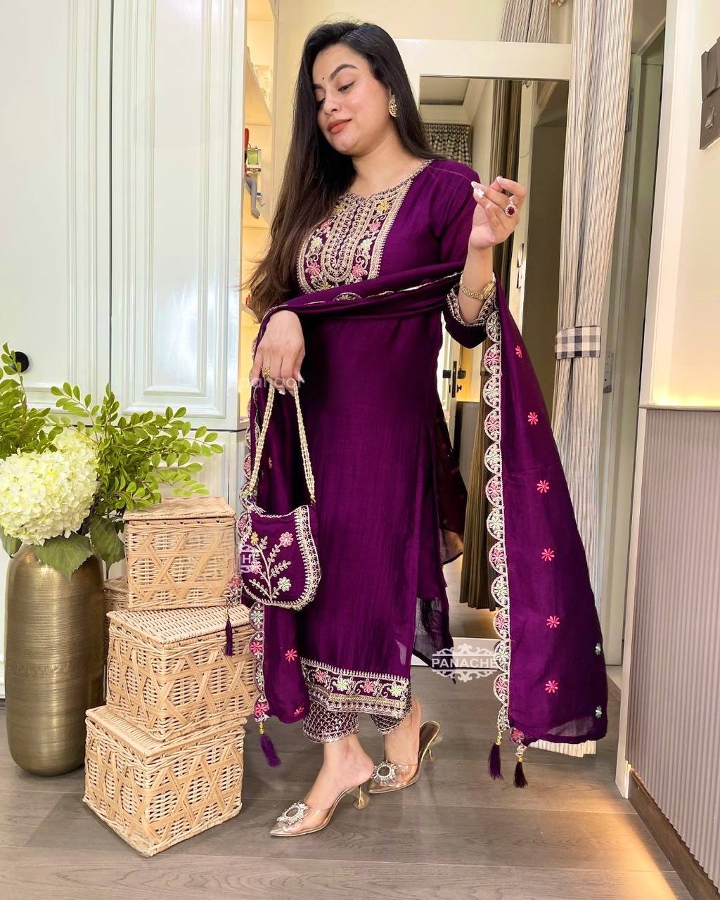 Aarisha Chinon Royale Suit Set
