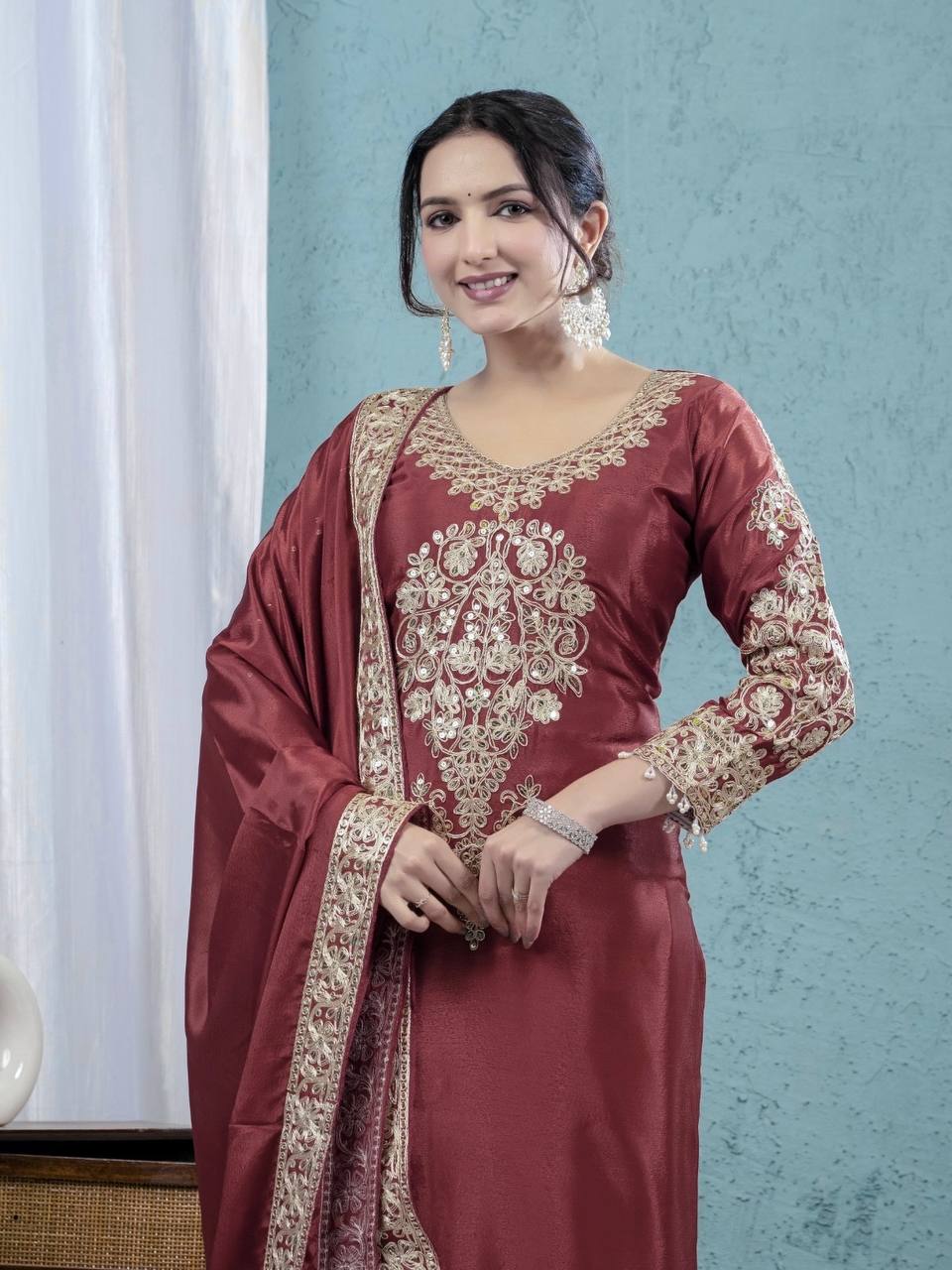 Elyra Chinnon Code Grace Suit Set