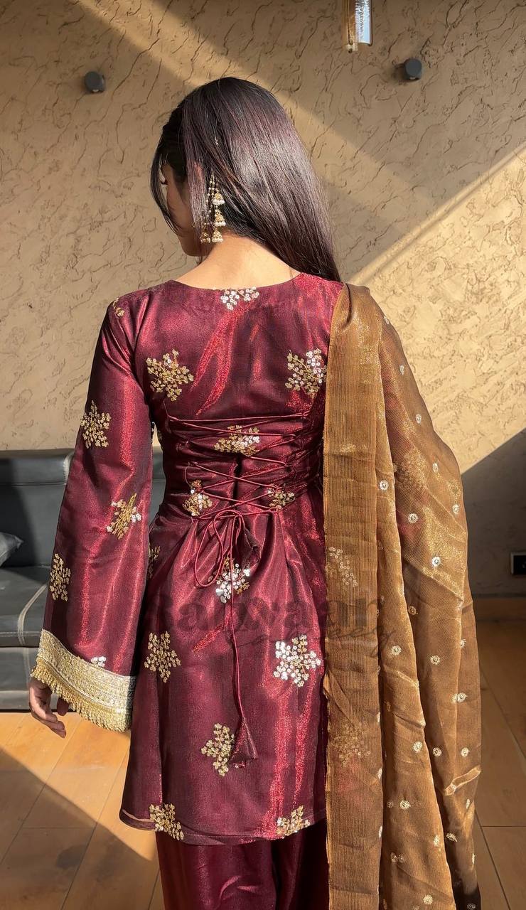 Nayrisa Crep Silk Classic Pant Set