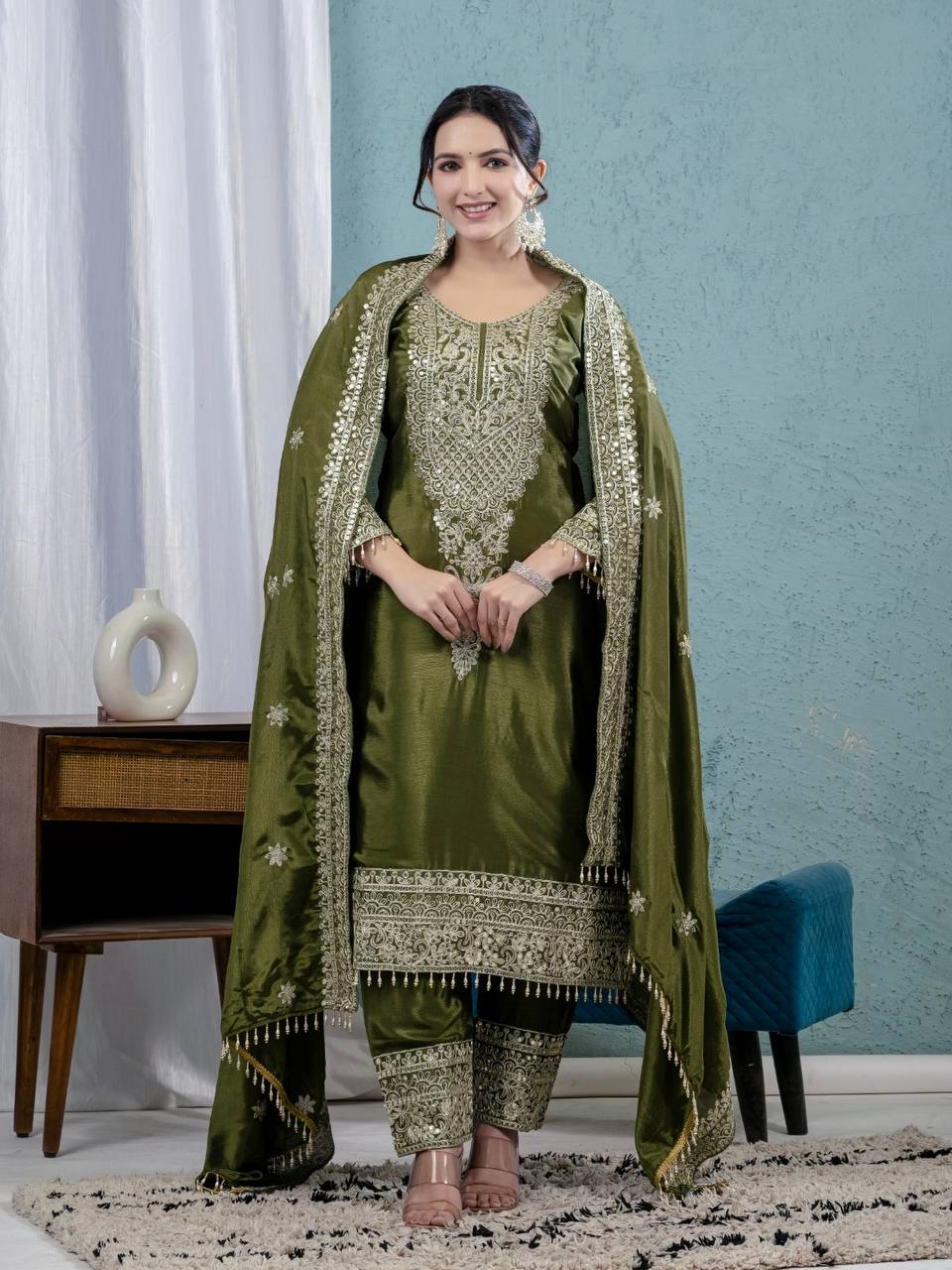 Zivika Chinnon Code Embroidered Suit Set