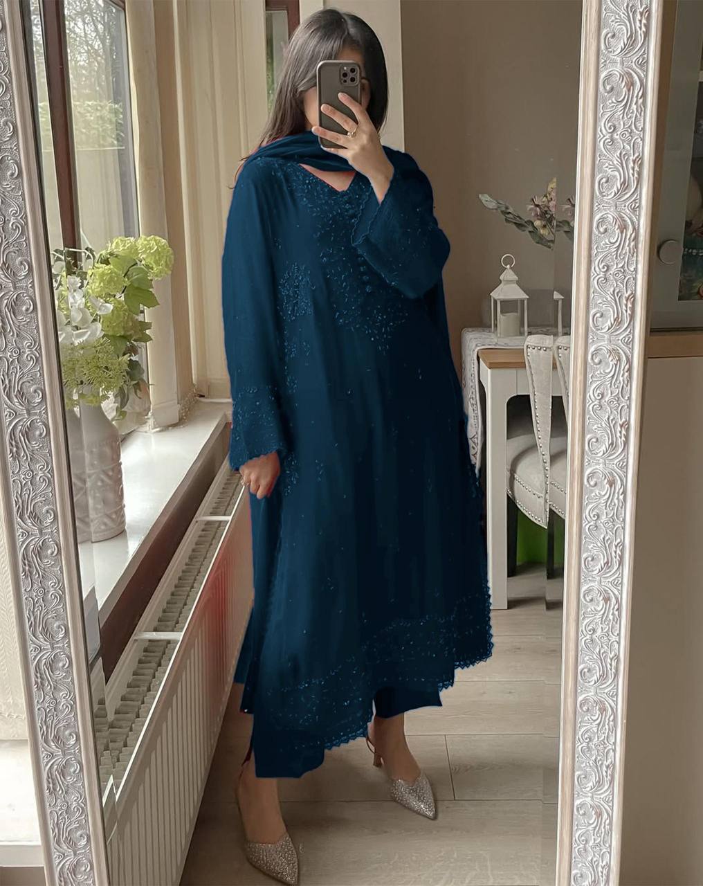 Velrisa Elan Suit Set